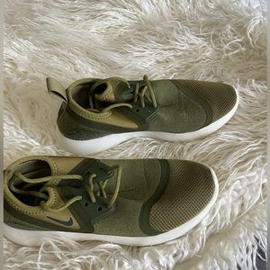 Nike Green Camo Sneaker